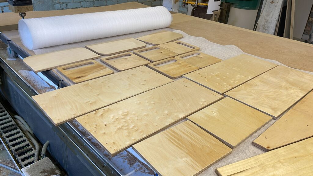 CNC frēzēšana detaļu zāģēšana 