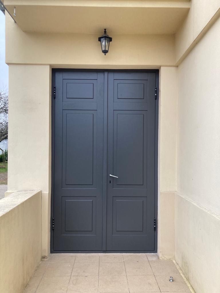 Masīvkoka mēbeļu izgatavošana